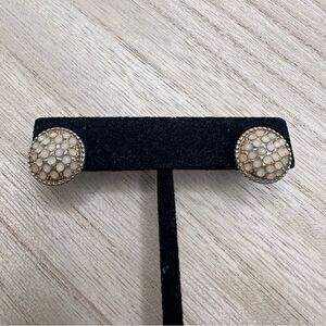 🍭6/$30 Funky unique cream circle disc gold tone post earrings